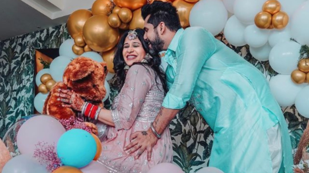KISHWER-MERCHANTTS-BEAUTIFUL-BABY-SHOWER
