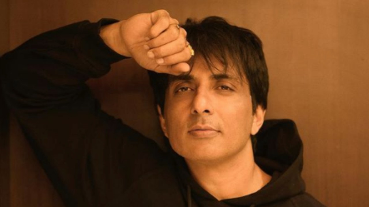 Sonu-Sood-buys-Mercedes-Rs2,5crore