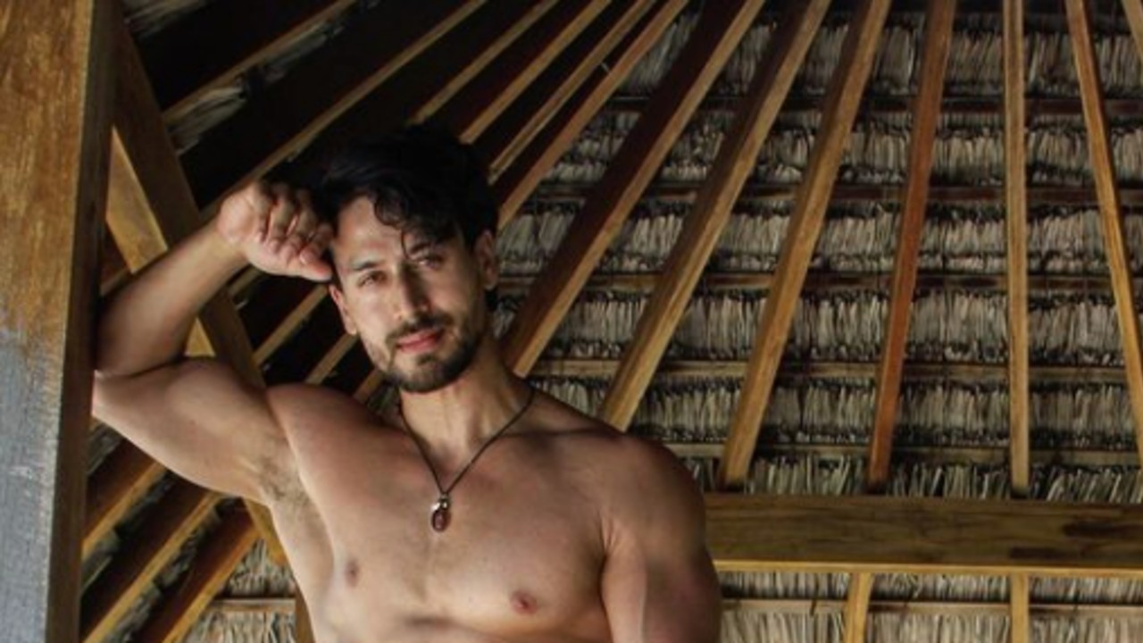 TIGER-SHROFF-TALKS-ABOUT-WHEN-HIS-FAMILY-LOST-EVERYTHING
