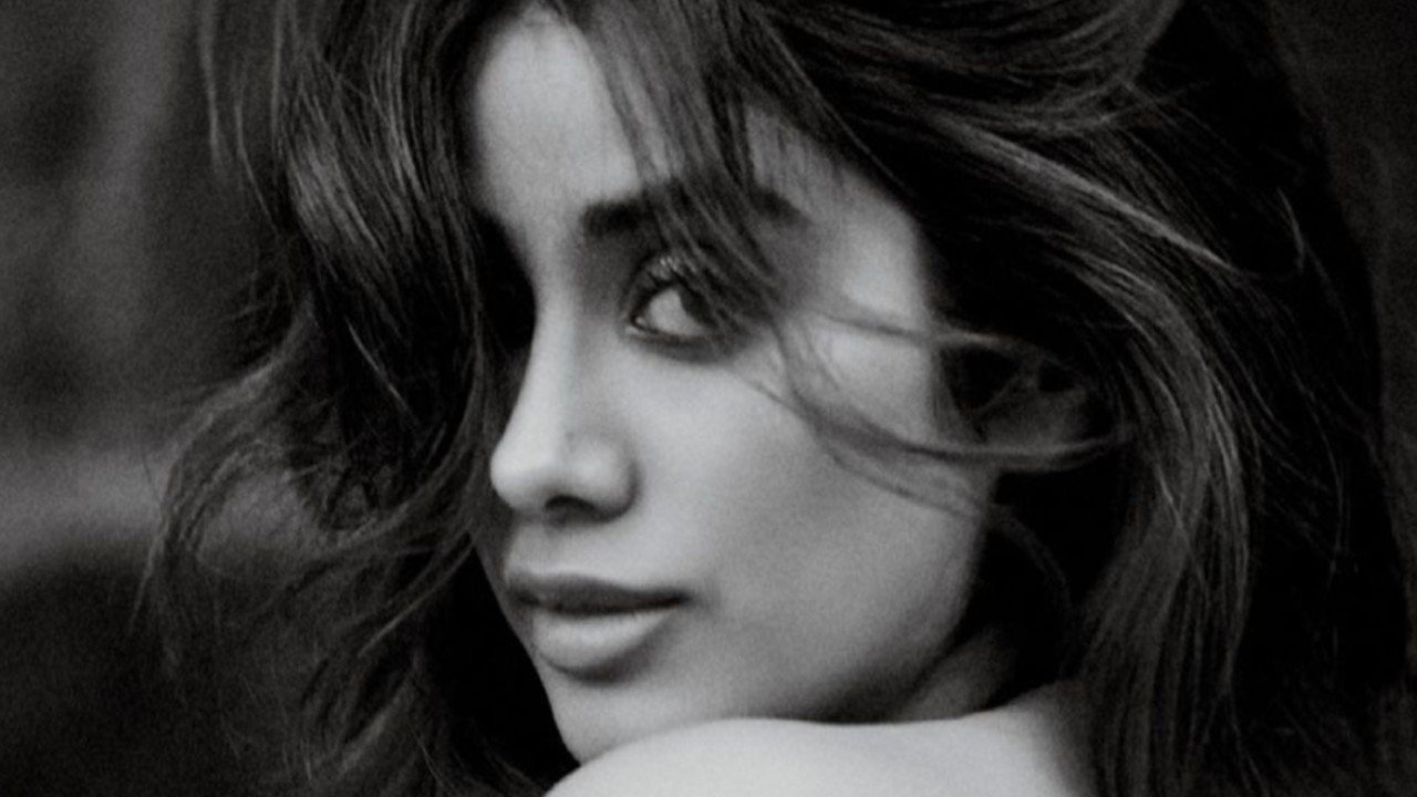 janhvi-kapoor-takes-our-breath-away