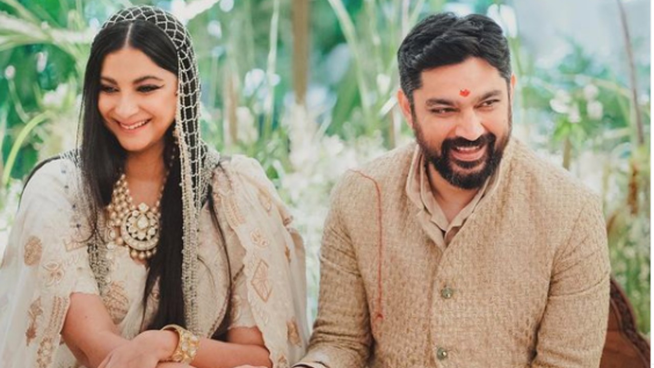 RHEA-KAPOOR-DISCREET-AND-ELEGANT-WEDDING