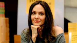 Angelina-Jolie-Passion-for-India