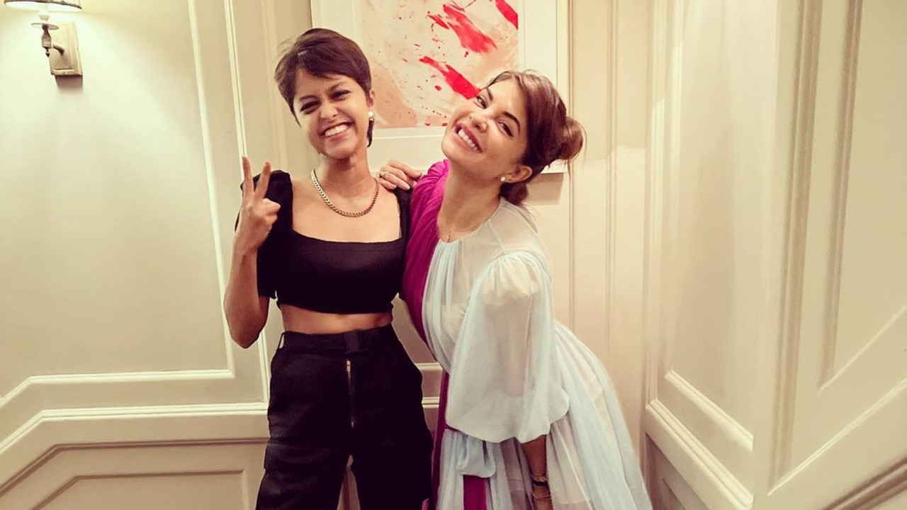 Jacqueline-Fernandez-Dances-With-the-Singer-Yohani