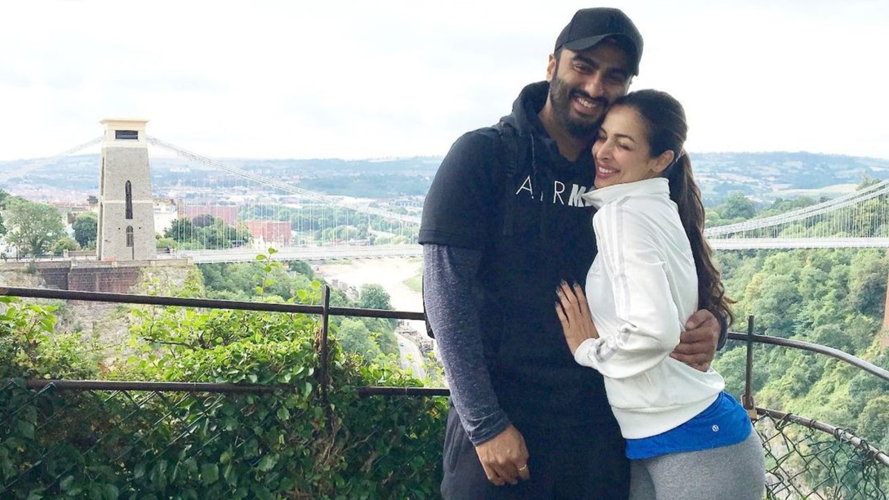 Arjun-Kapoor-and-Malaika-Arora-Enjoy-the-Maldives